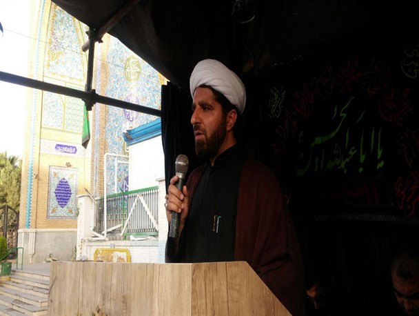 عاشورا الگوی تمام حرکتهای ضد استکباری و حق طلبانه است