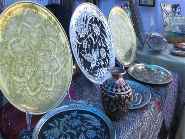 صنایع دستی؛ بهترین منبع درآمد برای زنان خانه دار فراهان