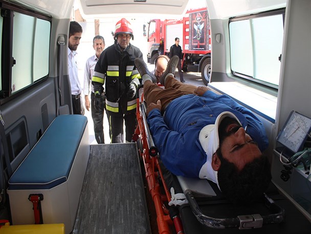 مانور حریق و امداد و نجات حوادث جاده‌ای در خلیل‌آباد برگزار شد