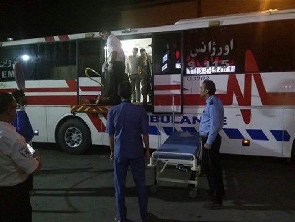 واژگونی اتوبوس در اتوبان قزوین_زنجان ۵۵ مصدوم بر جای گذاشت