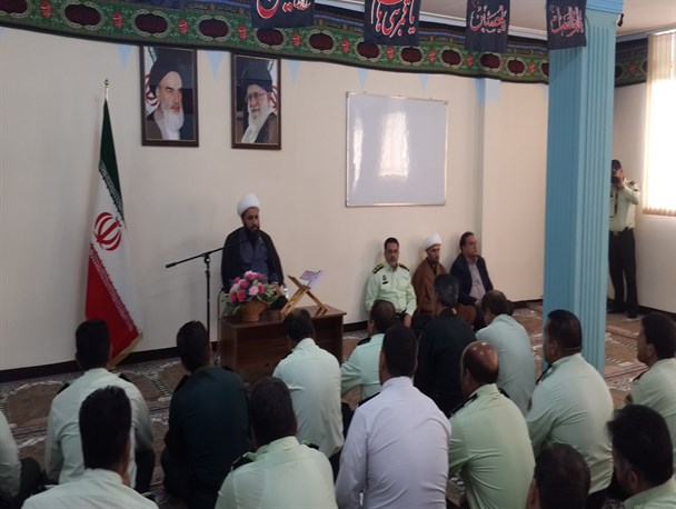دیدار فرماندهی و پرسنل نیرو انتظامی اسلام آبادغرب با امام جمعه شهرستان+تصاویر