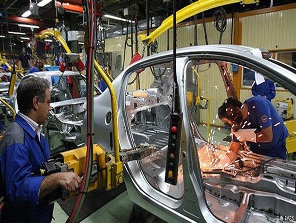 زیان ۱۰۰ هزار میلیارد تومانی صنعت خودرو به دلیل قیمت‌گذاری دستوری/ واردات خودرو فقط به نفع دهک اول جامعه است