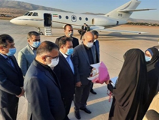 وزیر کشور وارد لرستان شد/ادای احترام به مقام شامخ شهدا