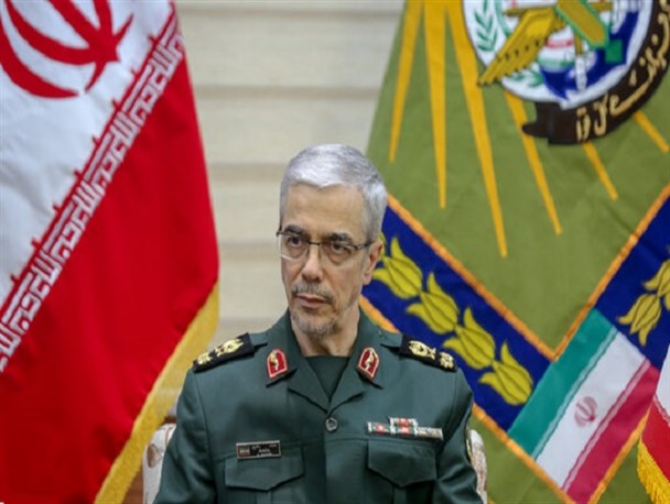 سرلشکر باقری به جانشین جدید نهاجا تبریک گفت