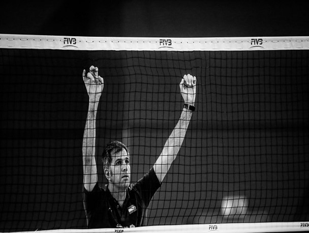 مومنی‌مقدم: نتیجه‌گیری در رده‌های پایه جایگاه ویژه‌ای ندارد/ مربی پایه تنها باید بابت تربیت بازیکن برای تیم ملی والیبال بزرگسالان تحت فشار باشد