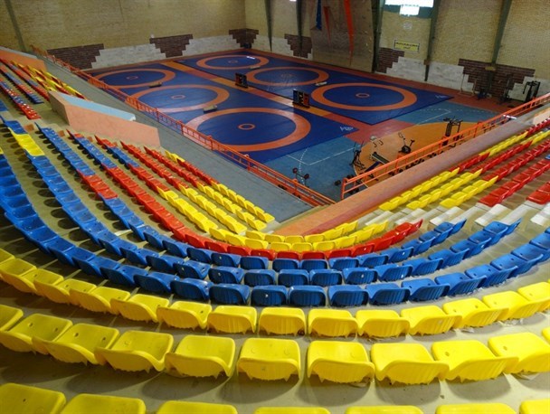 ۱۲ سالن ورزشی در کشور در اختیار هیئت‌های کشتی قرار گرفت