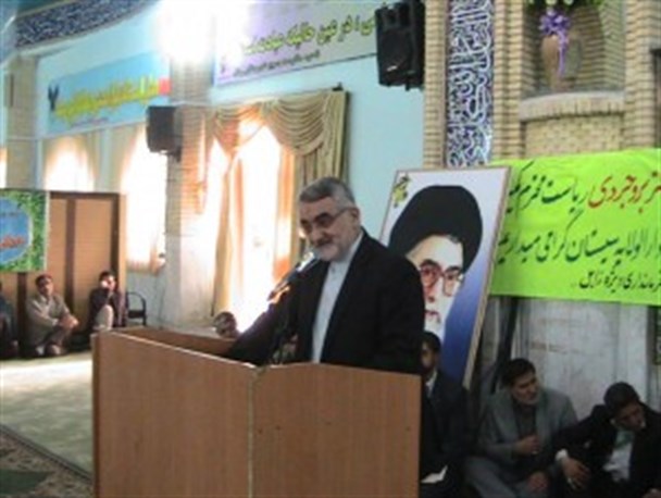 آمریکا سمبل استکبار جهانی است