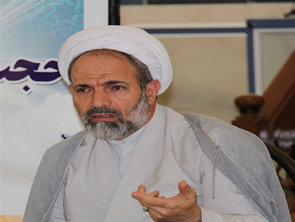 قشر دانشگاهی علمدار مبارزه با استکبار است
