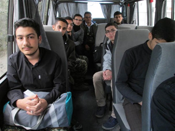 دانش‌آموزان گلستانی رهسپار دیدار رهبر انقلاب شدند+تصاویر