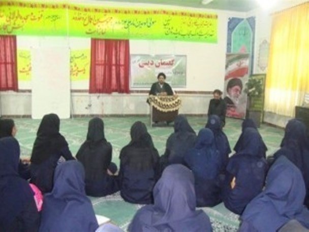 برگزاری گفتمان دینی با موضوع جوانان و فرهنگ عاشورایی در کردکوی