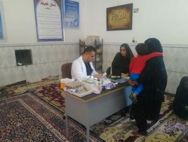 ویزیت رایگان مردم روستای بمبویان ریگان +تصاویر