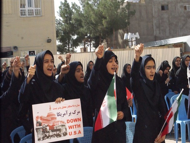 زنگ استکبارستیزی در مدارس شهرستان بردسکن نواخته شد