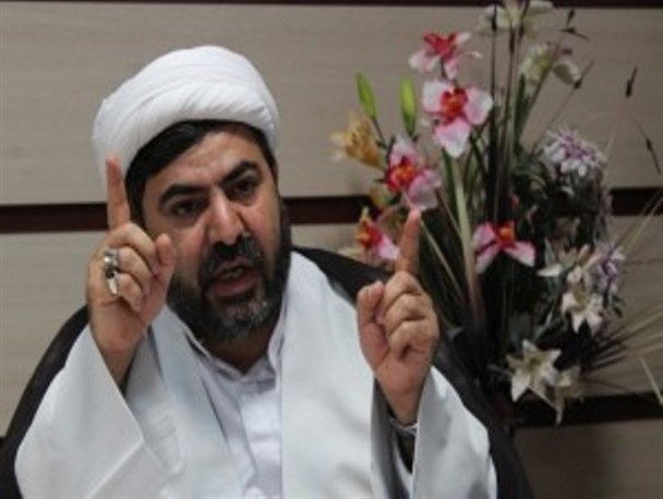 13آبان شاخص تشخیص خادمین و خائنین به انقلاب است