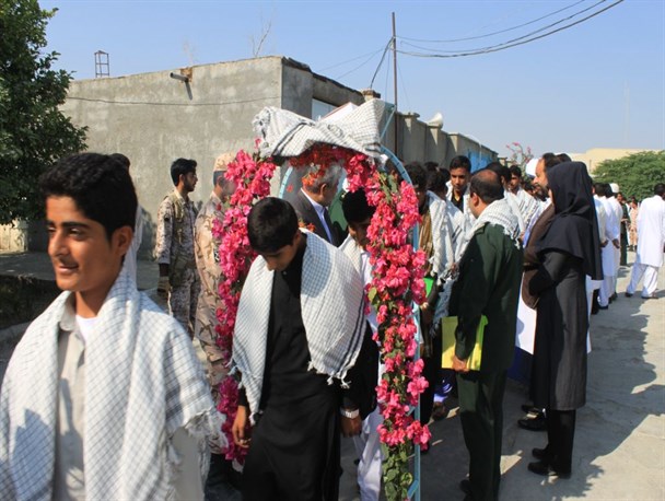 109 دانش آموز بسیجی شهرستان سرباز به اردوی راهیان نور اعزام شد