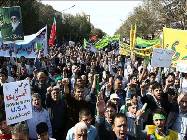 مسئولین استان هم در راهپیمایی فردا خود را به مردم برسانند