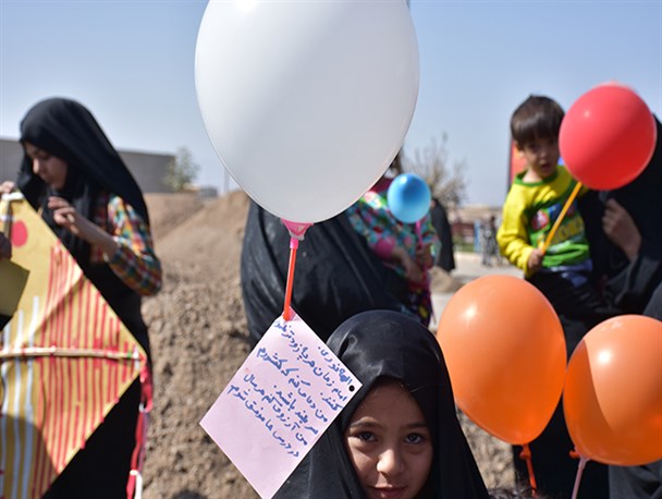 نشاط کودکان اردکانی در جشن «نامه ای به سمت خدا»