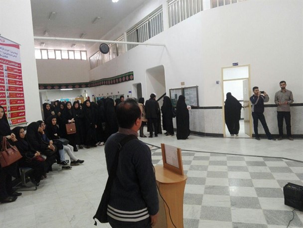 برگزاری تریبون آزاد دانشجویی در آستانه 13 آبان در دانشگاه پیام نور مرکز رزن/تصاویر