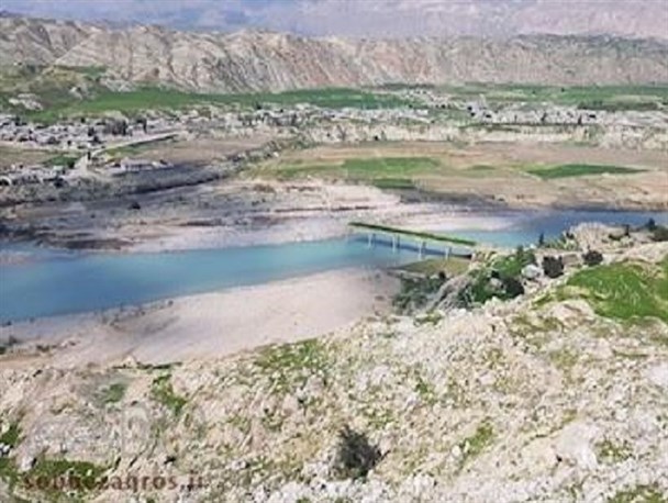 سرگردانی 115دانش آموز ایدنکی در شهرستان لنده  از نبود اینترنت/وعده اجرایی نشده مدیرکل مخابرات کهگیلویه و بویراحمد