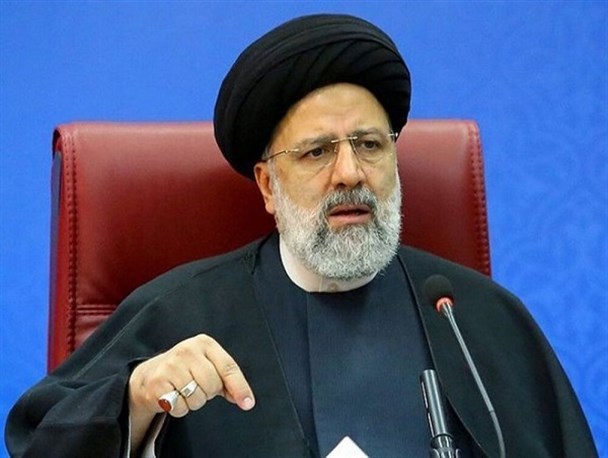 نه معاونینم و نه وزرایم خط قرمزم نیستند