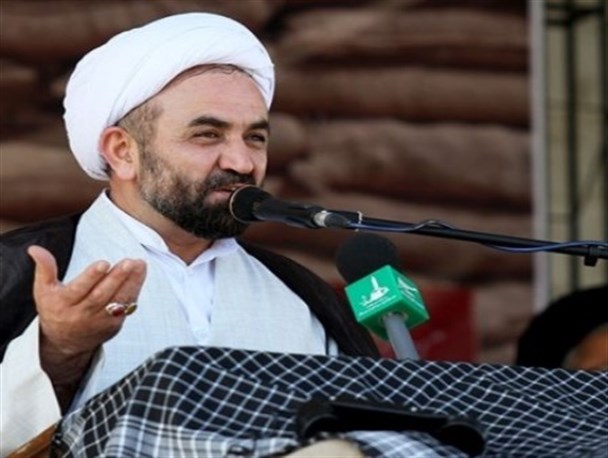 متأسفانه به سخنان رهبری در خصوص شبیخون و تهاجم فرهنگی توجه نمی شود/ حواسمان باشد آب در آسیاب دشمن نریزیم