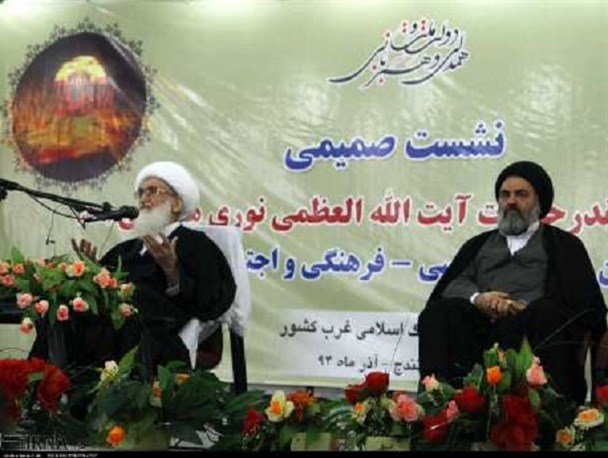 مردم کردستان، سهم بزرگی در پیروزی انقلاب اسلامی دارند/سابقه استکبار ستیزی کردستانی ها درخشان است