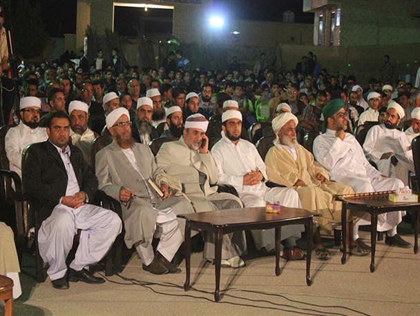 اولین یادواره ۴۲ شهید اهل سنت جنوب فارس در گله‌دار برگزار شد