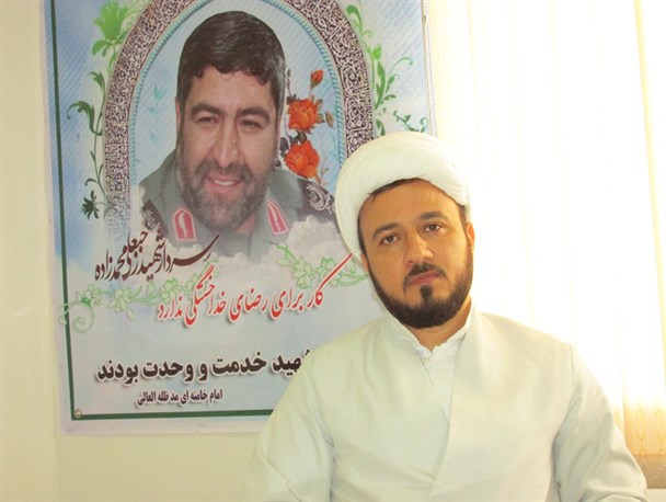 وظیفه رهبری جلوگیری از انحراف نظام است