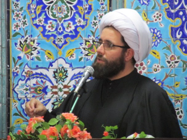 تمام مسئولان و مردم باید دغدغه مسائل فرهنگی داشته باشند