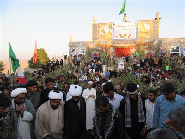 تشییع و تدفین پیکر پاک دو شهید گمنام در بندر کوهستک سیریک+ تصاویر