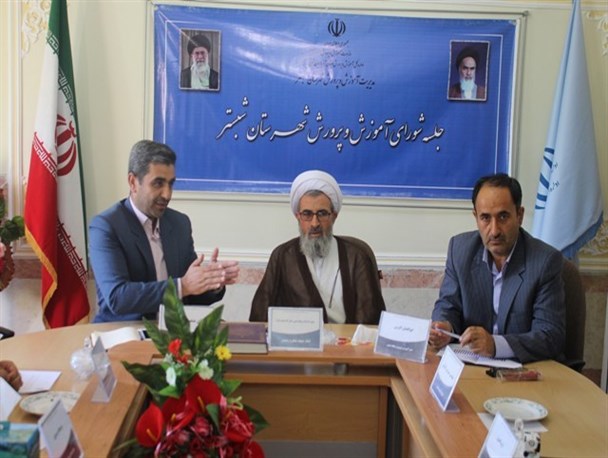 توسعه ی مدارس خاص،موجب کاهش کیفیت آموزش در مدارس عادی می شود