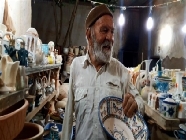 وقتی آستین همت و قدرت اراده از معلول بشرویه یک تاجر سفالینه ساخت+تصاویر و فیلم