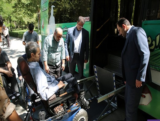 ورود 100 دستگاه اتوبوس مناسب‌سازی شده برای معلولان تا پایان آذرماه