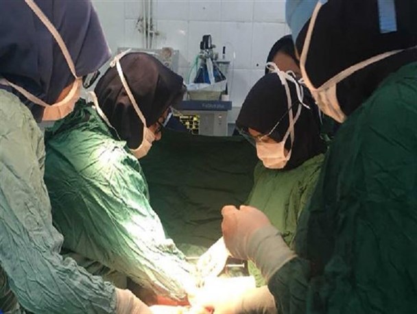 کیست ۱۷کیلوگرمی از شکم بانوی قزوینی خارج شد