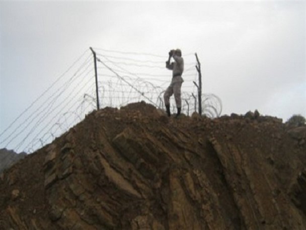 نظارت مستمر بر مرزهای زمینی و هوایی کرمانشاه به منظور پیشگیری از شیوع کرونا