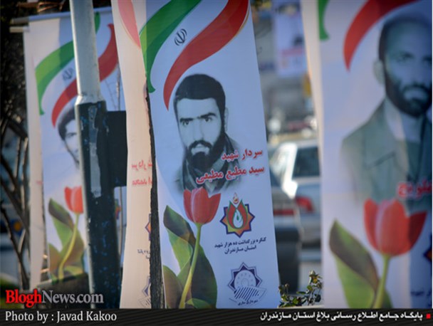 آغاز مهمانی 10 هزار و 400 آلاله سرخ مازندران / ورود رئیس بسیج مستضعفین برای قرائت پیام رهبر معطم انقلاب به مصلای ساری