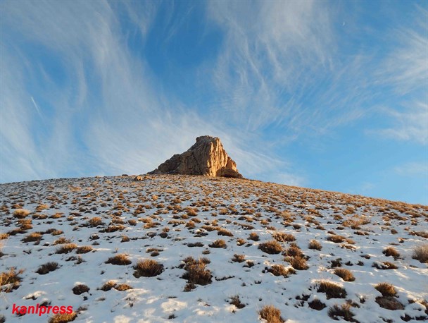 تصاویری دیدنی از روزهای نخست زمستان در کوه به رده لاره بوکان