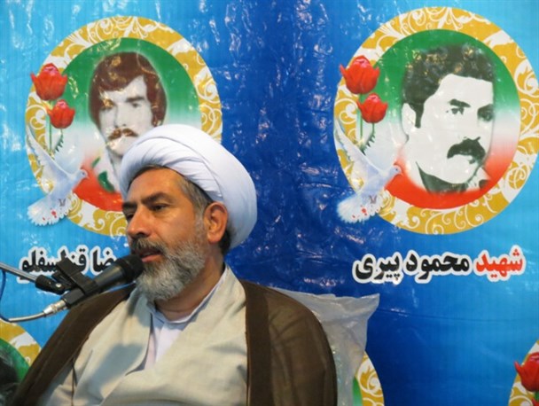 انحراف خواص در ایجاد فتنه بسیار موثر است