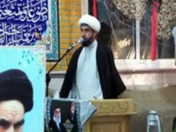 آسان ترین راه مبارزه با ادیان، کشف حجاب بود/مسئولان باید به صنایع کوچک توجه کنند
