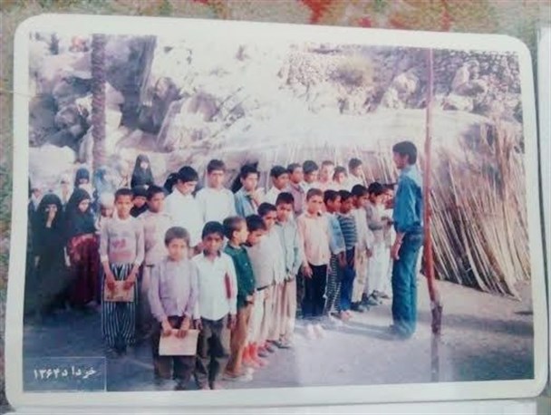 گردهمایی دانش آموزان دهه شصتی مدرسه کپری هشتبدی بعد از چندین سال