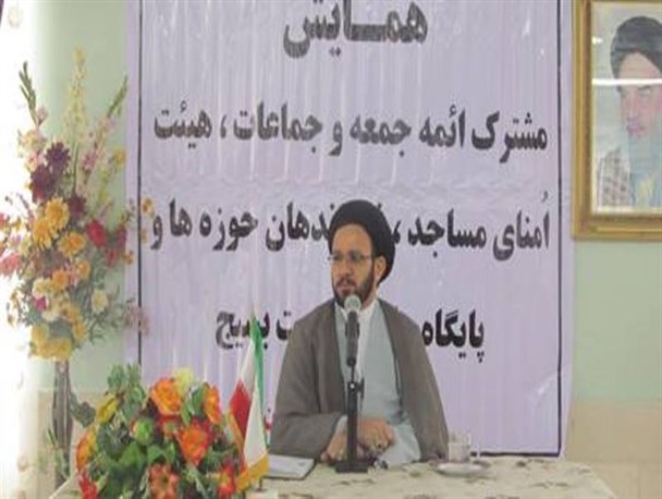 همایش ائمه جمعه و جماعات، فرماندهان پایگاهها و هیئت امنای مساجد در دندی برگزار شد