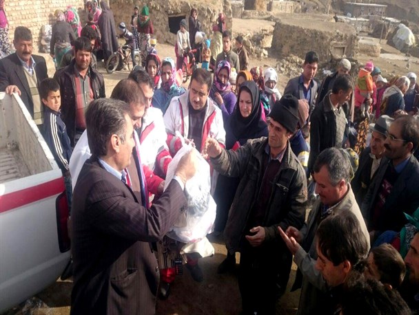 توزیع ۱۳۵ بسته حمایتی در یکی از روستاهای محروم شهرستان اهر
