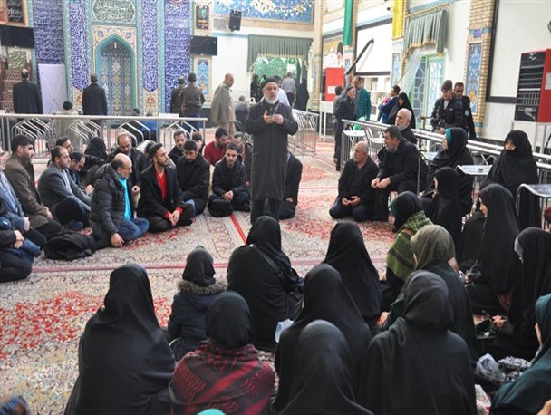 تشرف 65 نفر از شیعیان آلمانی به امامزادگان ناصر(ع) و یاسر(ع) طرقبه