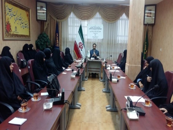 دشمن برای شکست ایران نیاز به تروج مصرف گرایی و مد گرایی داشت
