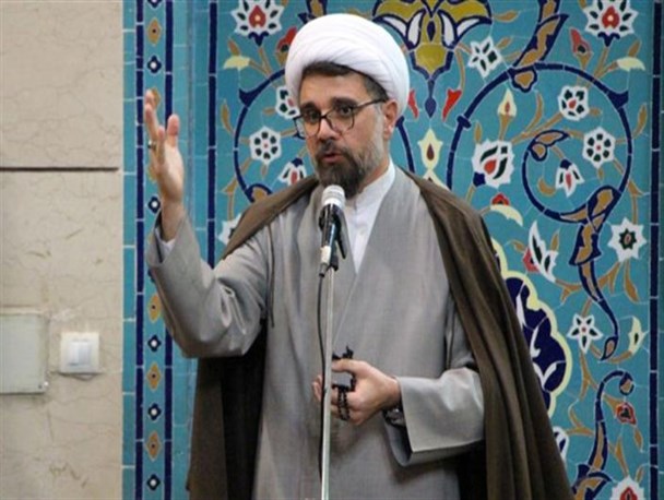 ثروت میلیاردی آقازاده‌ها از کجا آمده است؟/ بصیرت مهمترین ویژگی اهل مسجد است