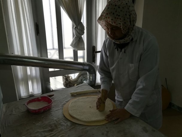 درنا٬ رستورانی که با همت زنان سرپرست خانوار گمیشانی می چرخد+تصاویر