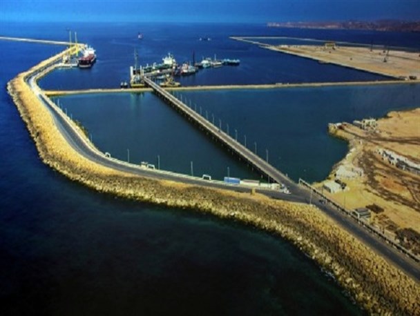 کشتی توسعه ایران بر روی امواج چابهار