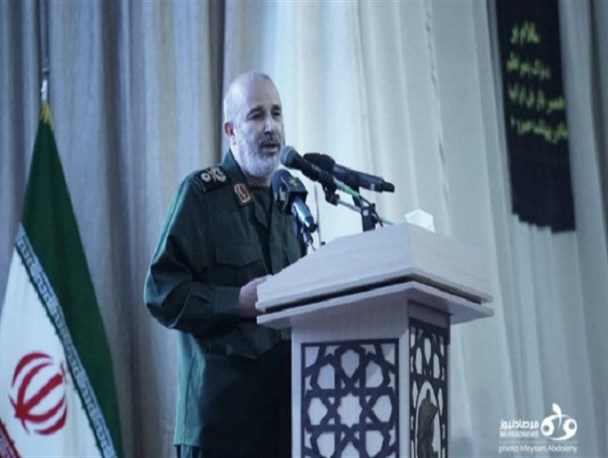 حاج قاسم فردی مردمدار بود / دست از مبارزه با زورگویان نخواهیم کشید