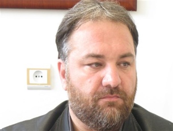 صادقلو سردار سازندگی شهر گرگان است / شورا با تحمل و تعامل بیشتر این گوهر گرانبها را حفظ کند