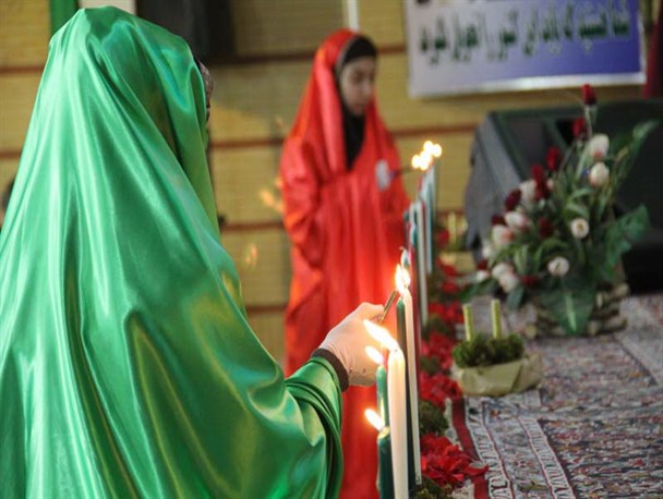 نواخته شدن زنگ انقلاب در هنرستا ن تهذیب همدان‎