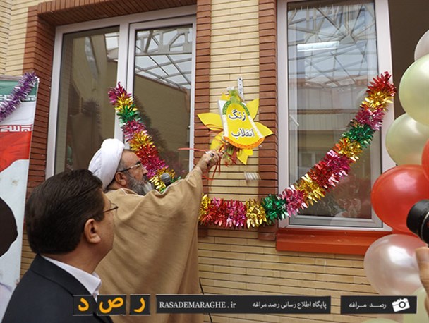 ما به گذشته انقلابی خودمان افتخار می کنیم